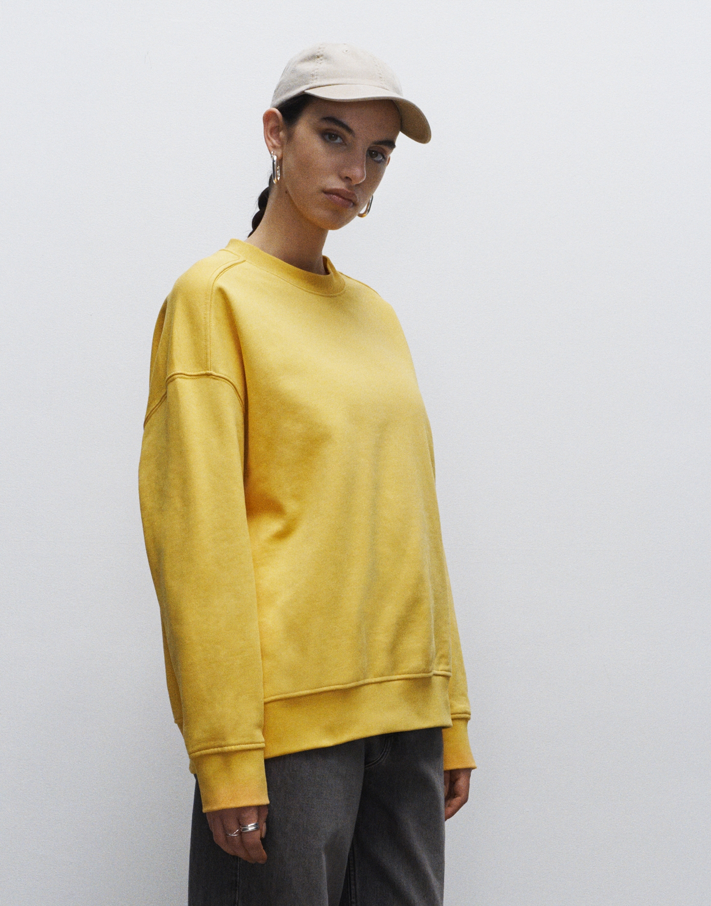 womens oversized sweatshirt